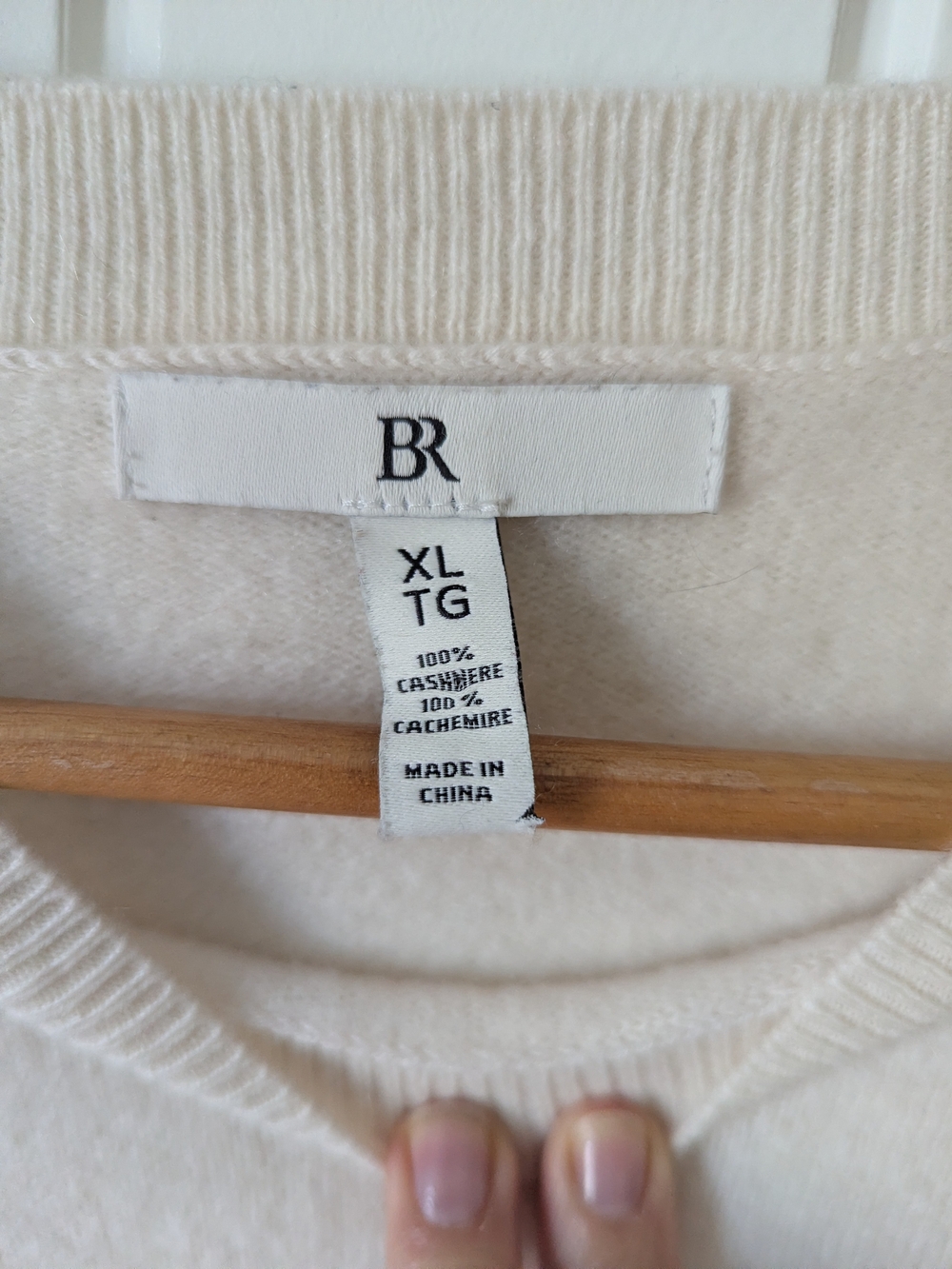 Banana Republic Cream Cashmere Crewneck Sweater